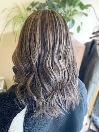 ロング S. RYUTAのヘアスタイル