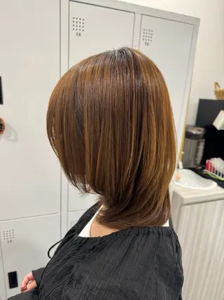 セミロング カラー 青島 ひとみのヘアスタイル