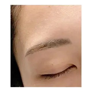 アイブロウ Be me♥ 亀貝景子のマツエク・マツパデザイン