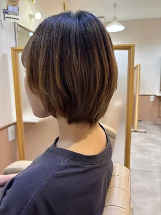 ショート シンセティックヘアデザイン所属・吉井 愛のヘアスタイル