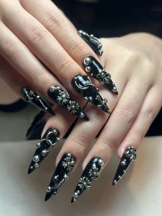 ネイル Nienail_ Luxeのネイルデザイン