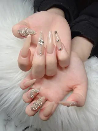 ネイル Lee Nailsのネイルデザイン