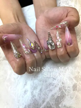 ネイル MADIA所属・MADIA SHIANのネイルデザイン