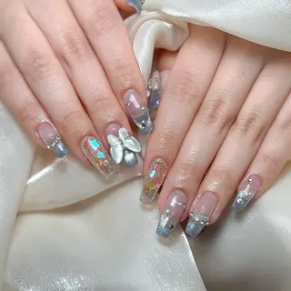 ネイル Maggie Nail🦩のネイルデザイン