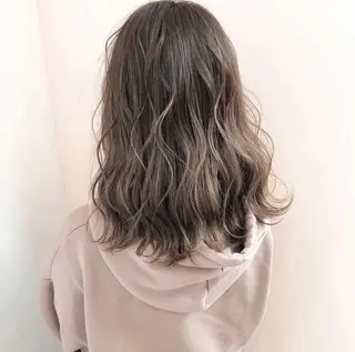 セミロング カラー HATSUMEI ゆうまのヘアスタイル