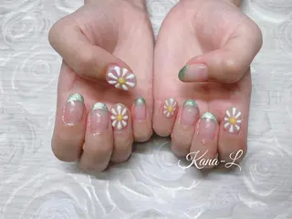 カラー ネイル 芦辺 香奈のネイルデザイン