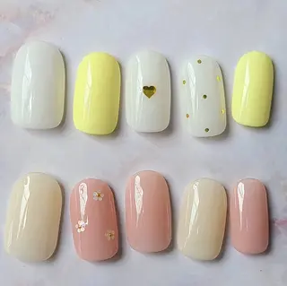 ネイル 6RokuHair（ロクヘアー)所属・門川 茉奈美のネイルデザイン