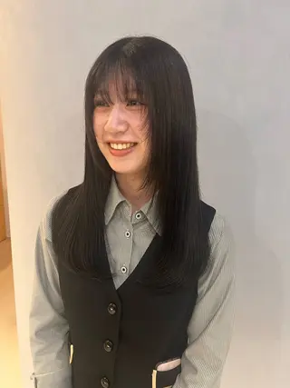 ロング カラー 戸川 紗良のヘアスタイル