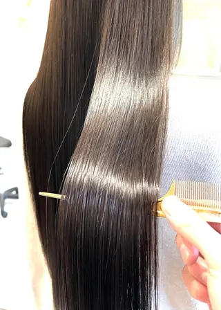 ロング 抜毛 薄毛 白髪 頭皮改善　柳沢慶のヘアスタイル