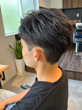 メンズ フェザーパーマ/韓国 /メンズカット/保立のヘアスタイル