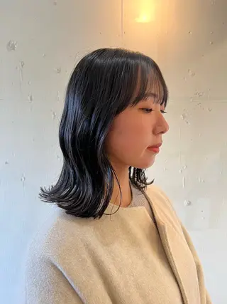 ミディアム 鈴木 三保のヘアスタイル