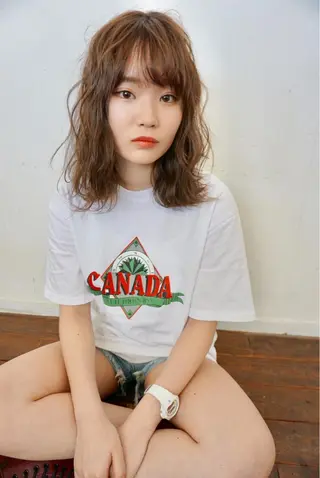 ミディアム カラー 永井 大希のヘアスタイル