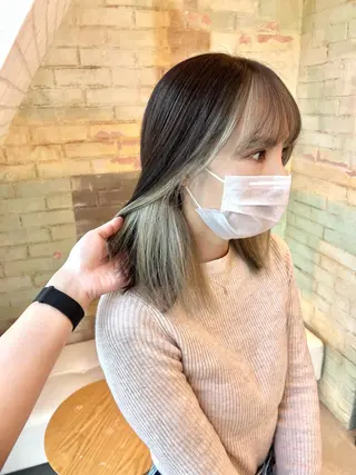 セミロング カラー YUNA ユウナのヘアスタイル