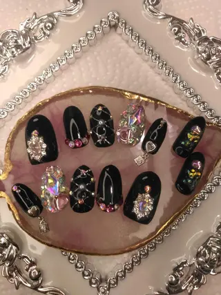 ネイル エステとネイル ローズコンフォートのネイルデザイン