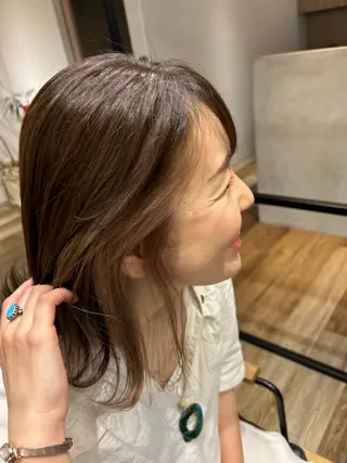 ミディアム カラー 村松 麻菜のヘアスタイル