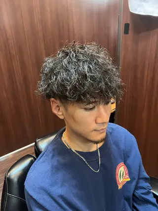 ショート メンズ ヒロ銀座新橋店所属・ヒロ銀座　さかうえ ひかる💈のヘアスタイル