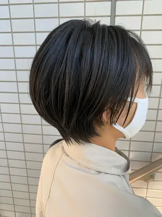 ショート カラー mimiiy梅田 中崎町ハイトーンのヘアスタイル