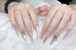 ネイル 小島 阿佑美のネイルデザイン