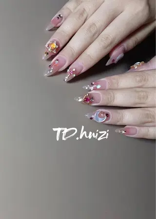 セミロング めぐみのネイルサロン 惠のネイルデザイン