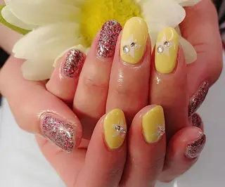 ネイル fujinail(バーバーフジノ)所属・藤野 智美のネイルデザイン