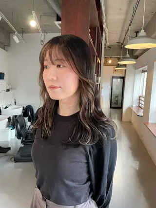 セミロング カラー silo所属・silo MOKA 顔周りカット🦦のヘアスタイル