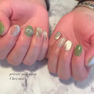 ネイル KOMINE TOMOKOのネイルデザイン