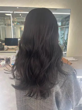 ロング ユナ ナチュラル／透明感のヘアスタイル