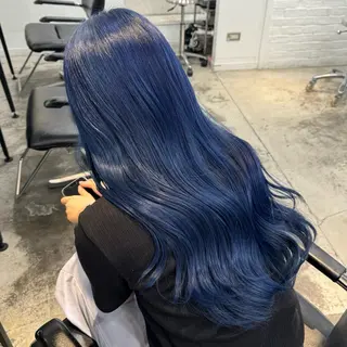 カラー 🌼動き×透明感🩵 ハイトーン/ナナのヘアスタイル