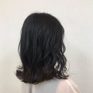 ミディアム 松本平太郎美容室大宮店所属・もりたみかこ 美容師お休み中のヘアスタイル