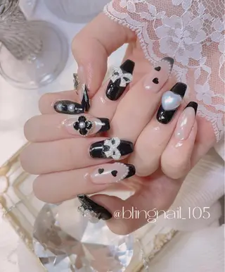 ネイル 23時まで❤︎韓国、 ワンホンネイルのネイルデザイン