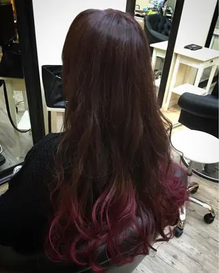 ロング カラー 鶴見 和美のヘアスタイル