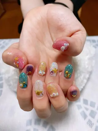 ネイル The Best Beauty受付担当のヘアスタイル