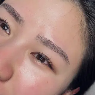 アイブロウ Madoka Mitobeの眉毛・アイブロウイメージ