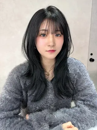 ロング カラー 新島 涼のヘアスタイル