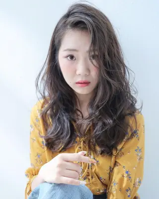 セミロング 指名支持率NO.1 スタイリストのヘアスタイル