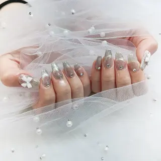 ネイル パーツ全部¥110 サロンミミのネイルデザイン