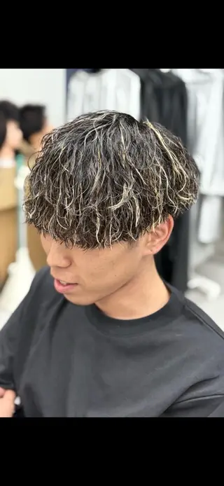 メンズ 佐竹 兜のヘアスタイル