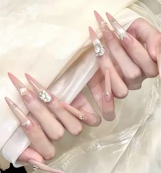 ネイル D-BEAUTY Nailsalonのネイルデザイン