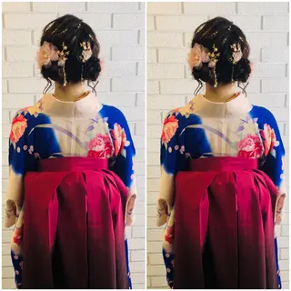 セミロング 艶カラー🩵💛 NANAのヘアスタイル