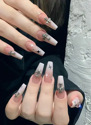 ネイル D-BEAUTY Nailsalonのネイルデザイン