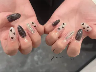 ミディアム SHE所属・SHE adusaのネイルデザイン