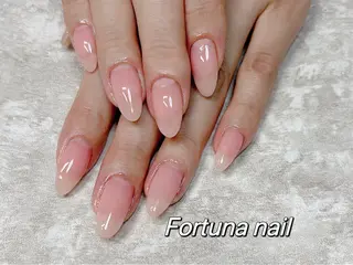 ネイル Nail •Head スパFortunaのネイルデザイン
