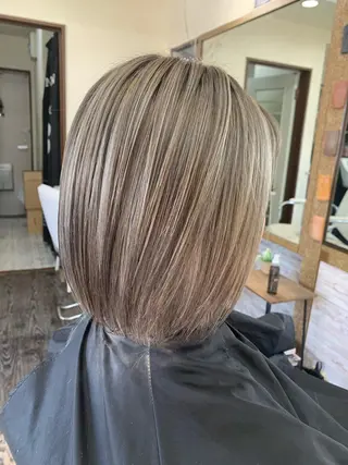 カラー 渡辺 健太のヘアスタイル