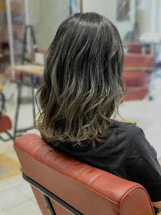 セミロング カラー 髪質改善カラーリスト /根本雄貴のヘアスタイル