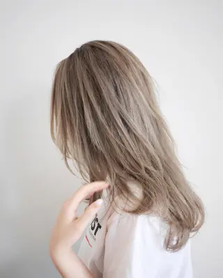 カラー Batta所属・坂上 岳のヘアスタイル