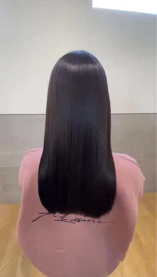 ロング 盛れる顔まわり🎀 縮毛矯正💐羽村勇樹のヘアスタイル