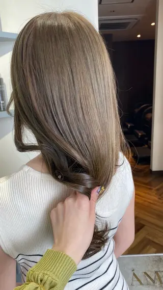 セミロング カラー eclart ayaのヘアスタイル