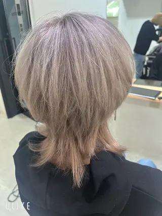 ミディアム カラー 齋藤 艶珠のヘアスタイル