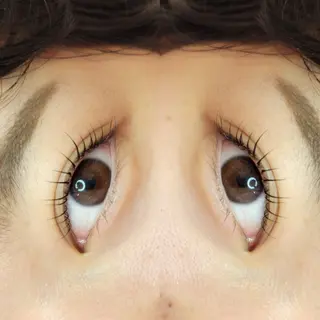 マツエク・マツパ 顔肌革命beauty&health所属・三ノ宮アイリスト 兼美容師ユナのマツエク・マツパデザイン