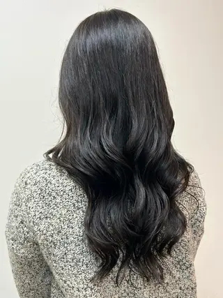 ミディアム 阪口 依美奈のヘアスタイル